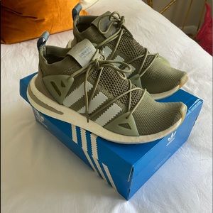 Brand New Adidas Arkyn Shoes - Trace Cargo/Sesame